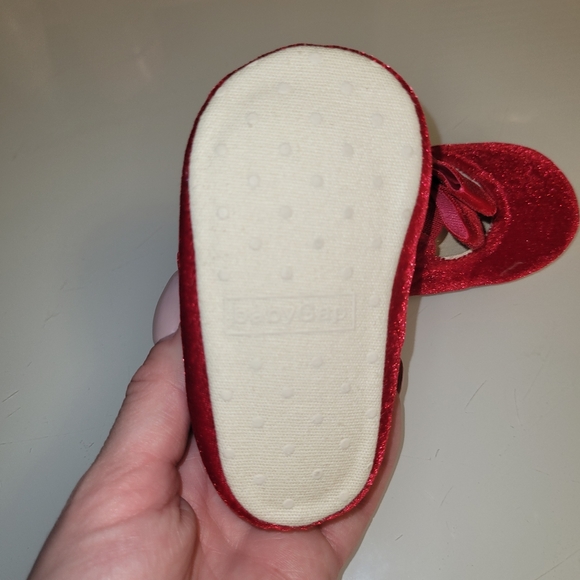 🎄Baby Gap Red Velour Shoes - Picture 4 of 4